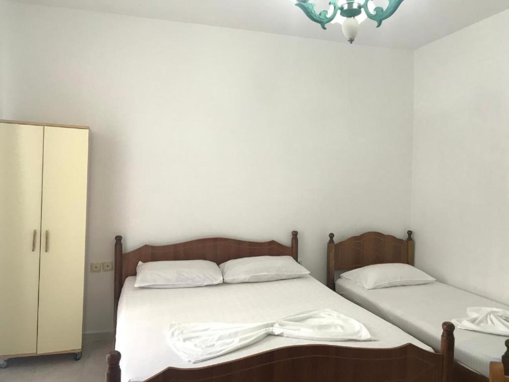 Colombo Hotel Vlore Exterior photo